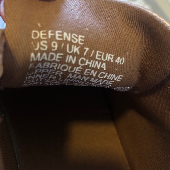 Demi Lovato for Fabletics sneakers size 9 - Picture 4 of 4